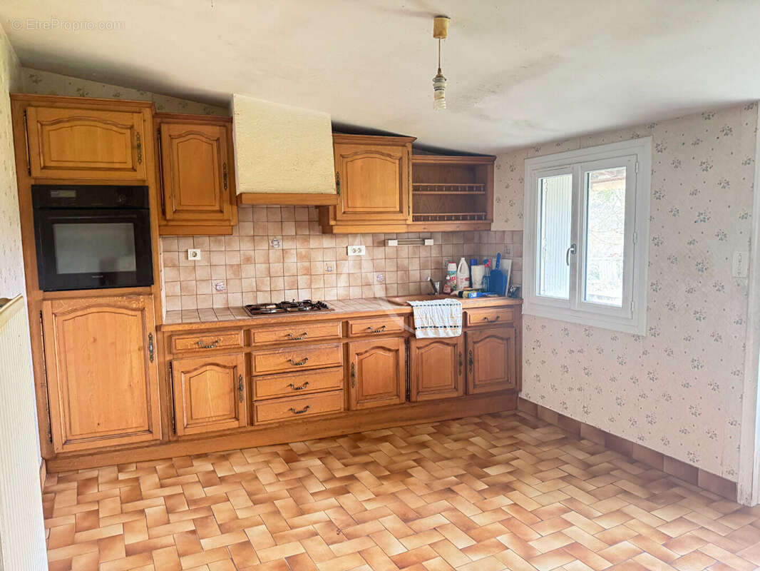 Maison à MOUZEUIL-SAINT-MARTIN