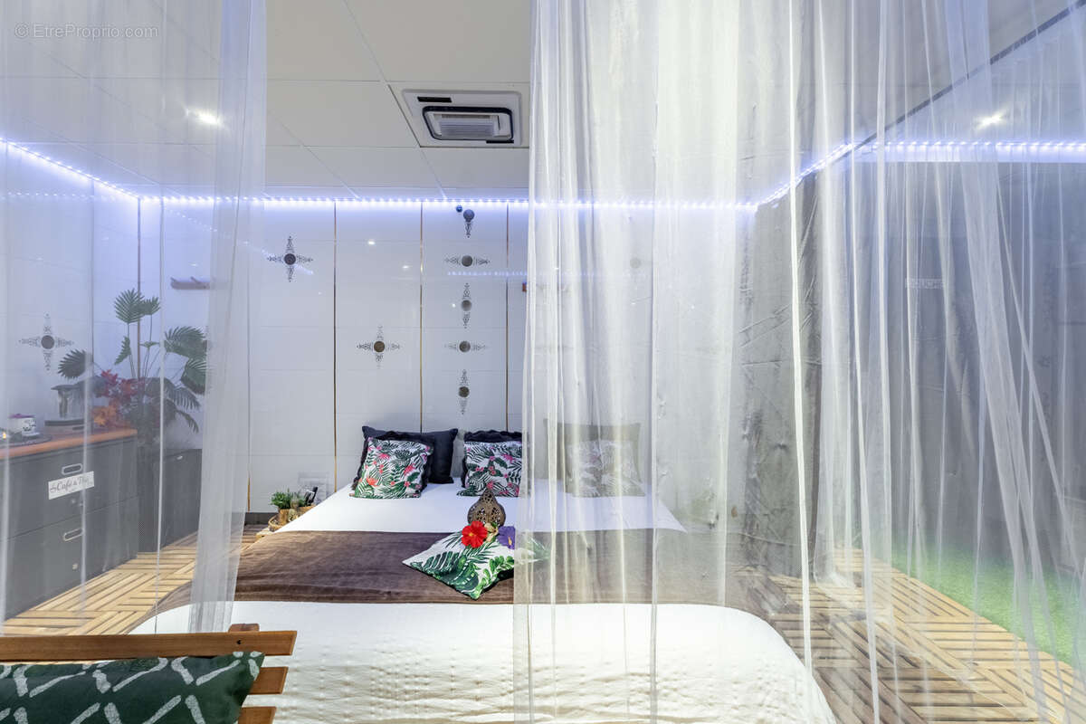 Commerce à CARRY-LE-ROUET