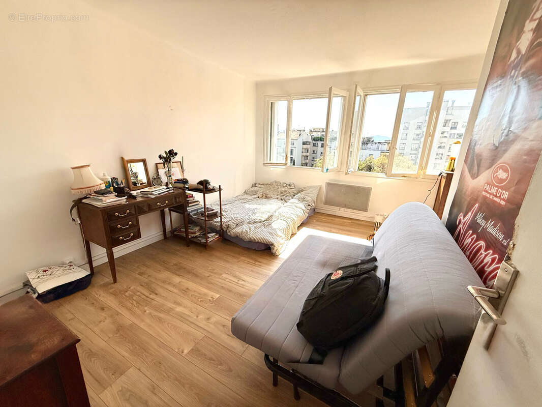 Appartement à MARSEILLE-8E