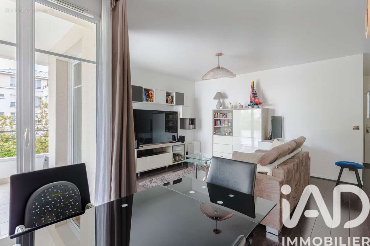 Photo 4 - Appartement à LE PLESSIS-TREVISE