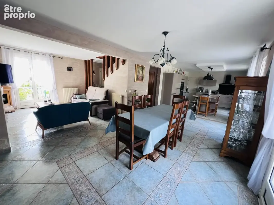 Maison 196 m² à Marines  - photo 3