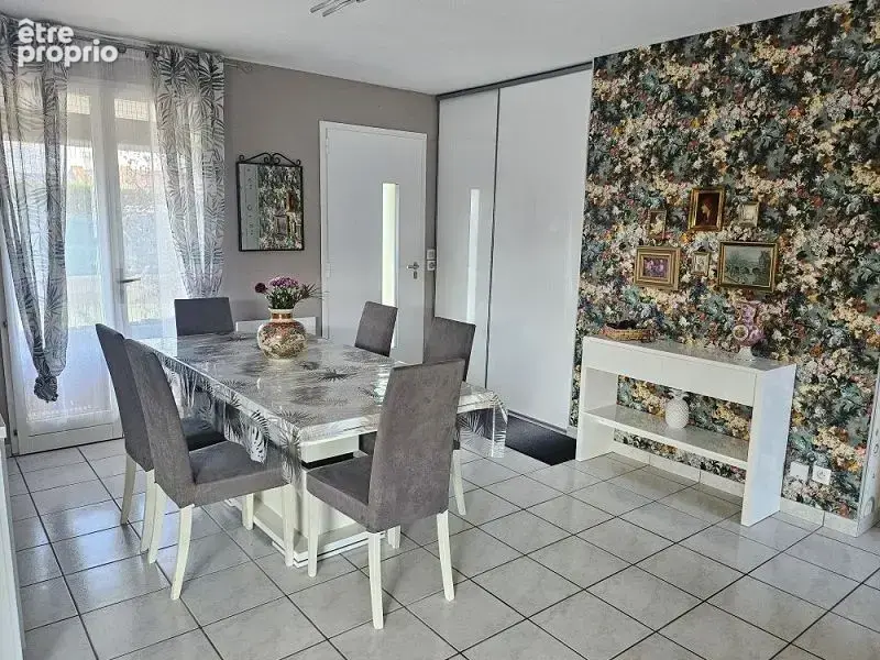 Maison 126 m² à Montrond-Les-Bains  - photo 6