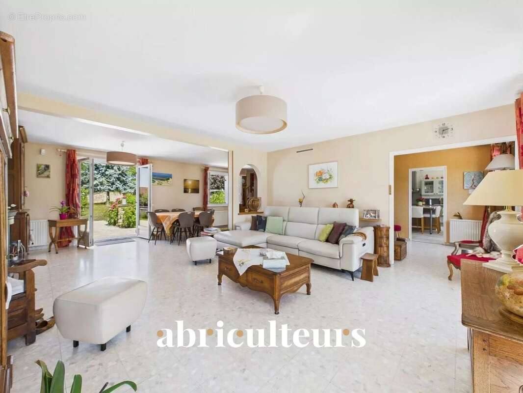 Maison à COURDIMANCHE