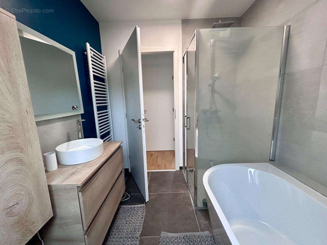 Appartement à NESLES