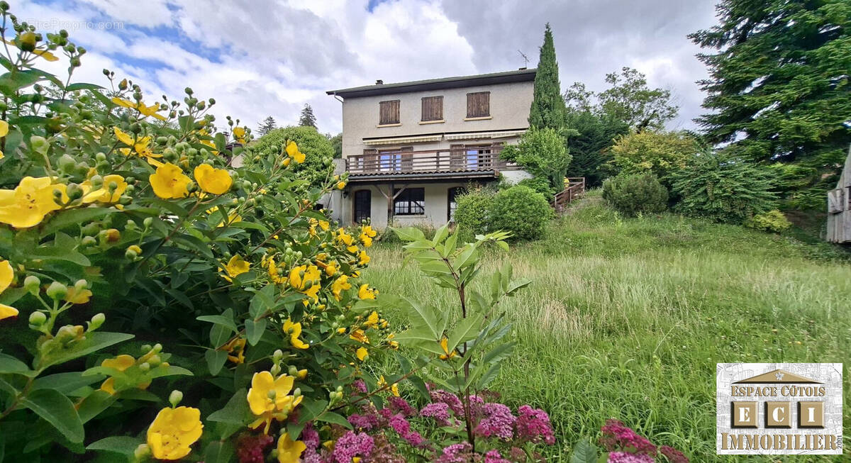 Maison à BRESSIEUX
