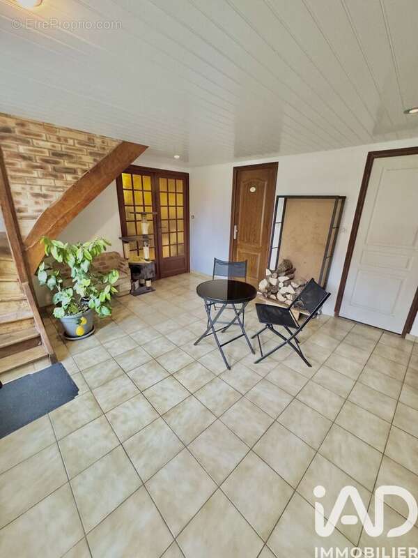 Maison 213 m² à Bagneux  - photo 2