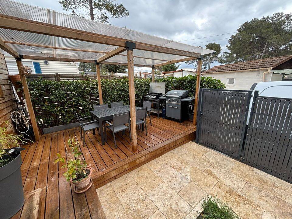 Maison à LE CASTELLET