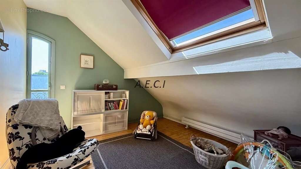 Maison à ASNIERES-SUR-SEINE