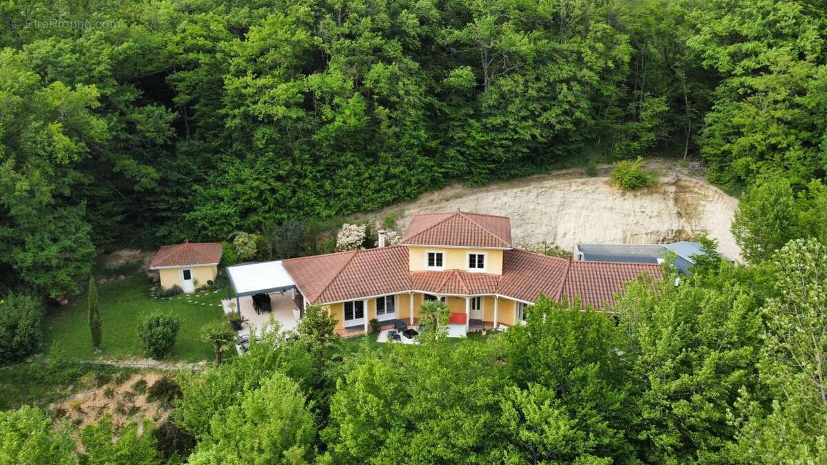 Maison à SAINT-GEORGES-D&#039;ESPERANCHE