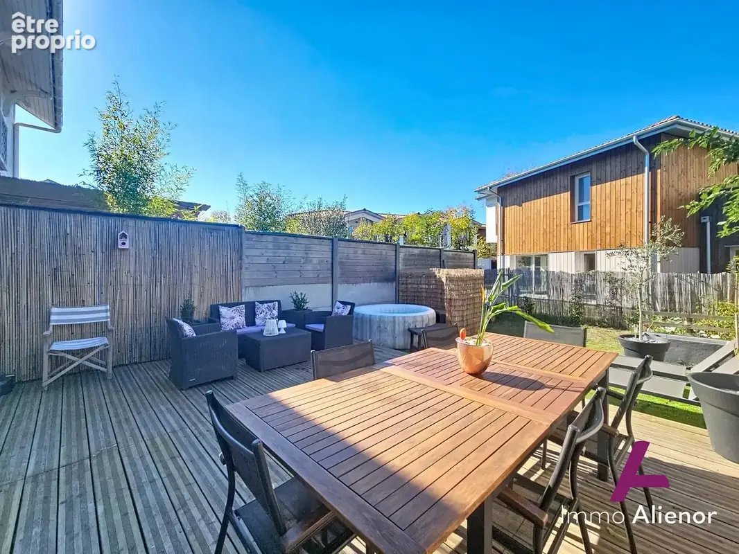 Maison 4 pièces 86 m² à vendre à Le Barp (33114) - photo 1