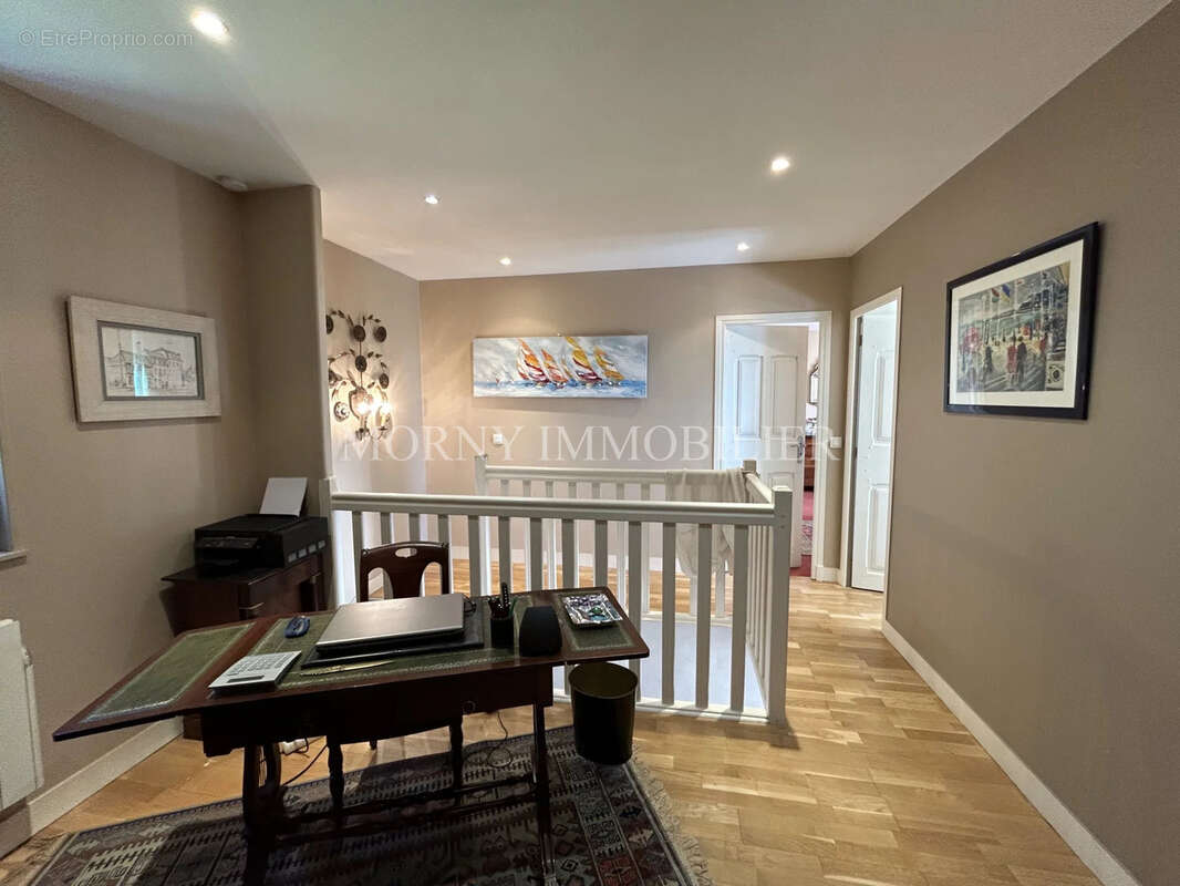 A vendre, maison avec piscine. - photo 11