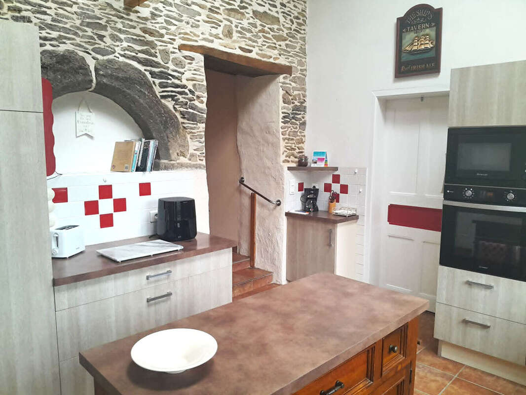 Maison à LA TRINITE-PORHOET