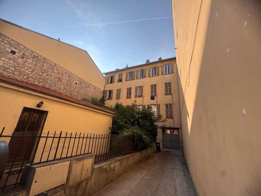 3 pièces -Rue Marceau -Nice  229000 euros - photo 9