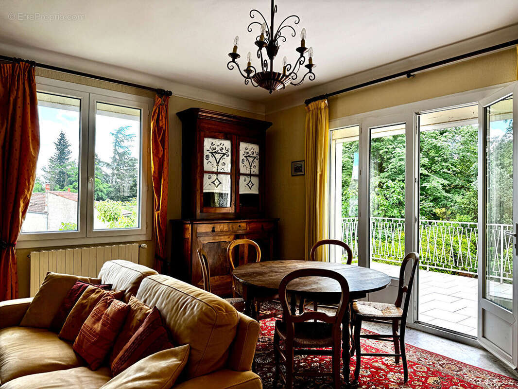 Maison à VILLENEUVE-LES-AVIGNON