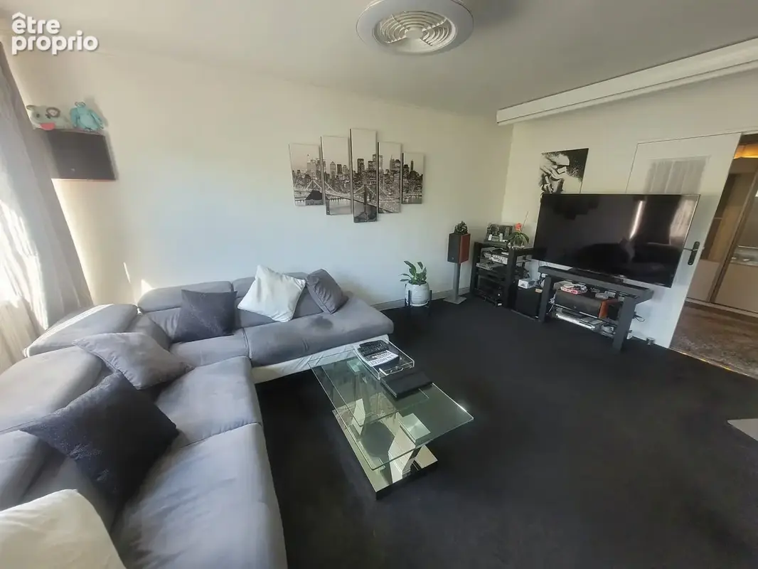 Appartement 4 pièces 87 m² à vendre à Le Bourget (93350) - photo 2