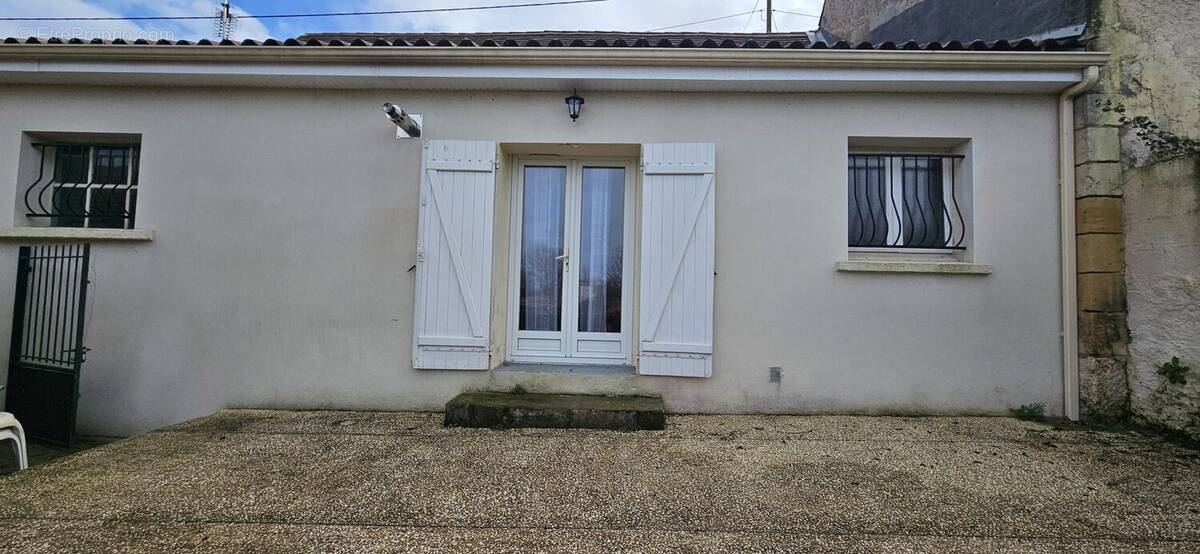 Maison à SAINT-LAURENT-DES-VIGNES