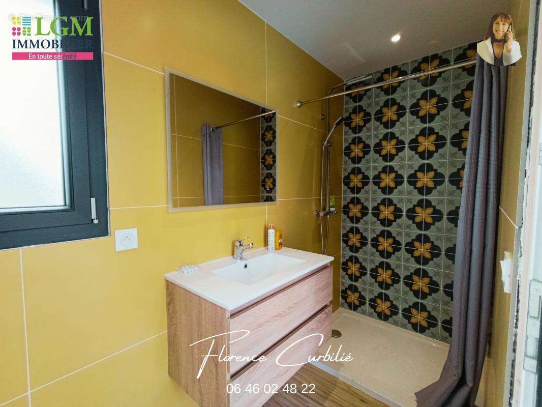 Villa contemporaine 4 chambres avec piscine et garage sur un terrain de 3000m² à l'abri des regards - photo 8