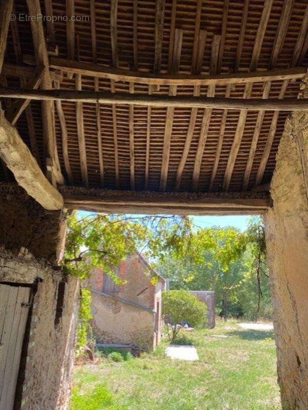 Propriete à vendre 4 pièces Proche de CERISIERS (89) - photo 7