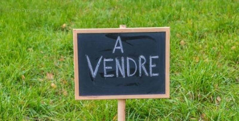 Terrain à HENNEBONT