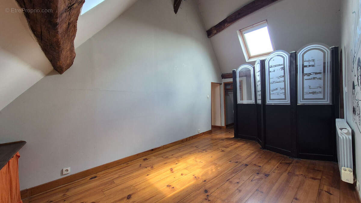 Appartement à BRIE-COMTE-ROBERT