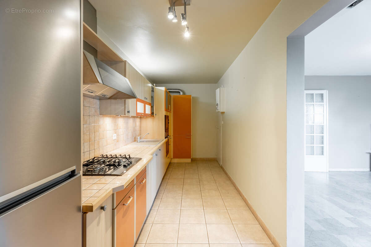 Appartement à MARSEILLE-12E