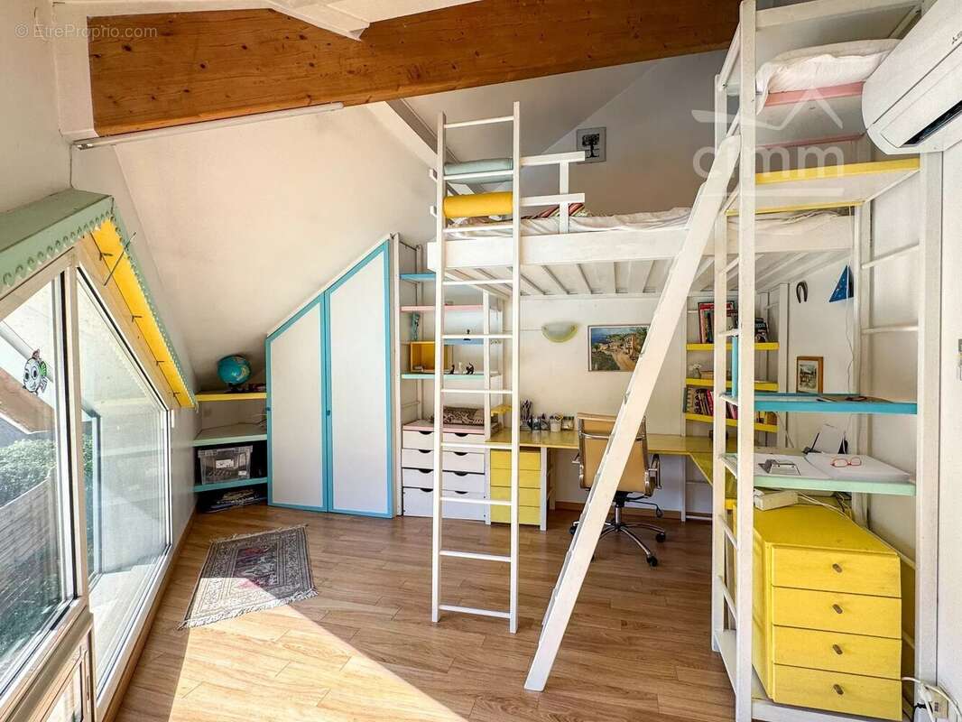 Maison à MONTBONNOT-SAINT-MARTIN