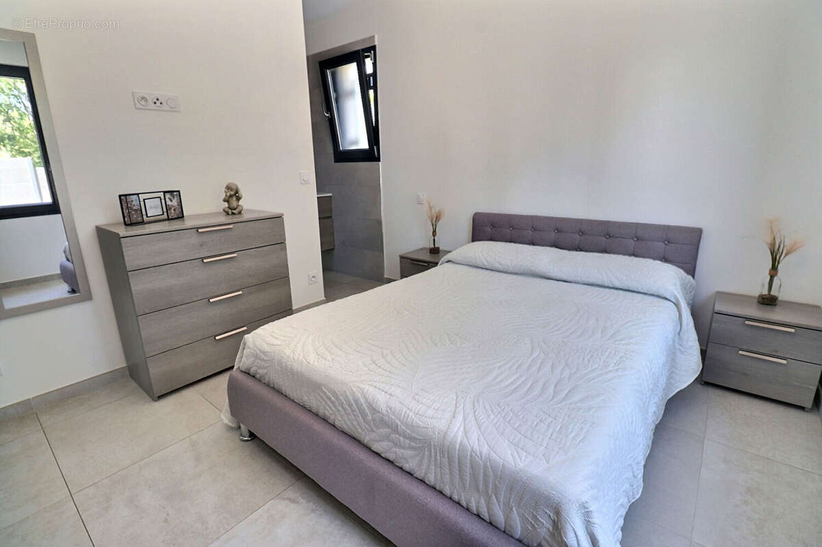 Maison à FREJUS