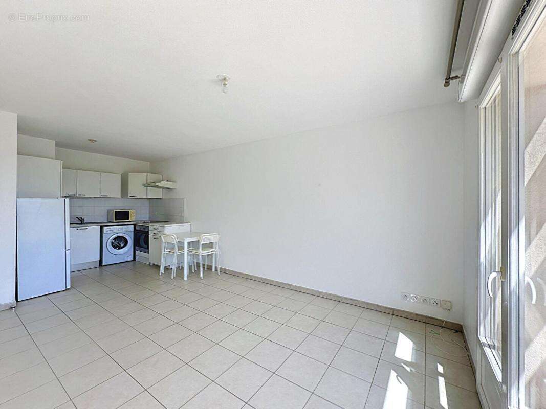 Appartement à LE LUC