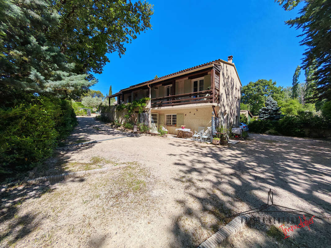 Maison à VAISON-LA-ROMAINE
