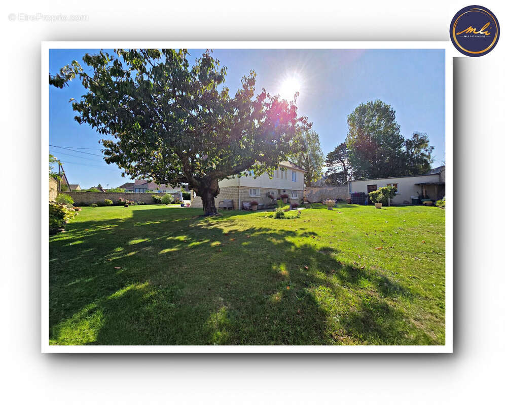 Maison à COURSEULLES-SUR-MER