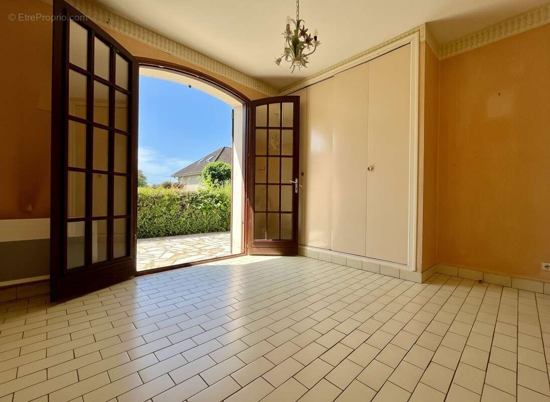 Maison à OLIVET