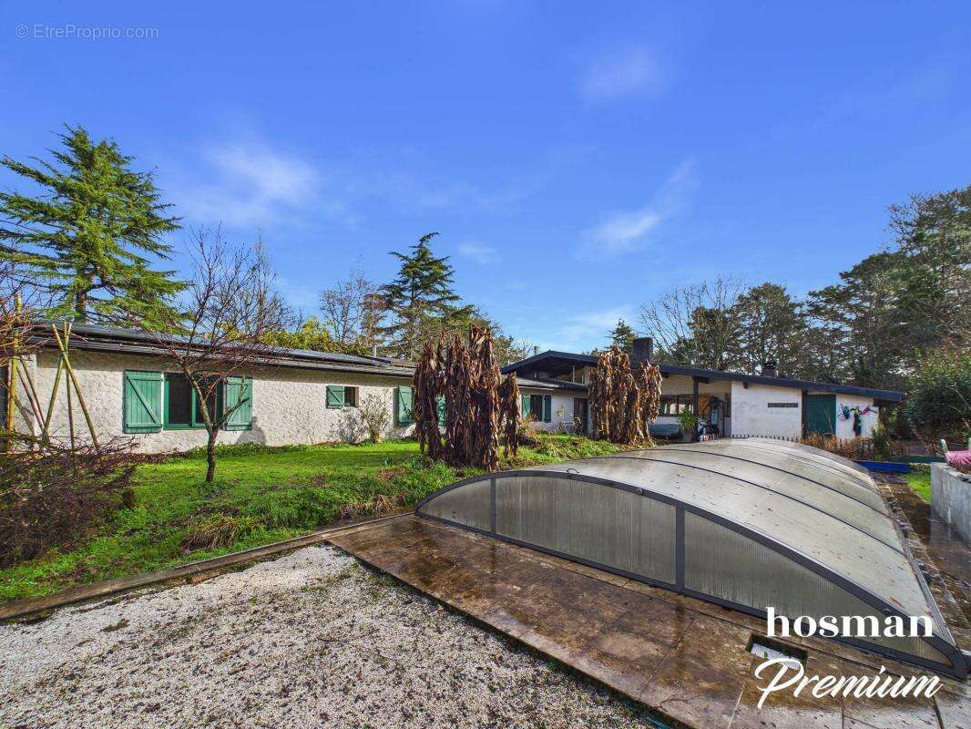 Maison de 235 m² avec piscine sur un terrain de 10 715m² et accès privé à l'Erdre - Sucé-sur-Erdre - photo 16