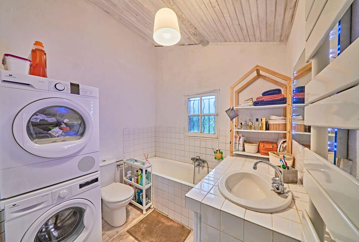 Maison à LA GARDE-FREINET