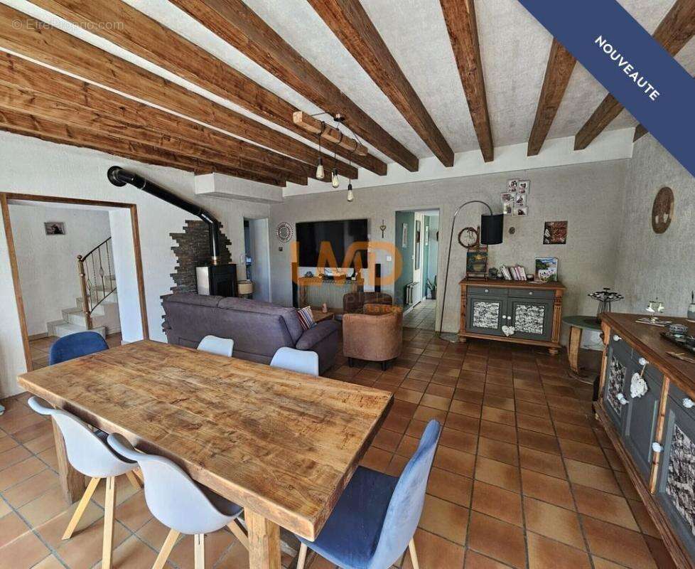 Maison à MOUZILLON