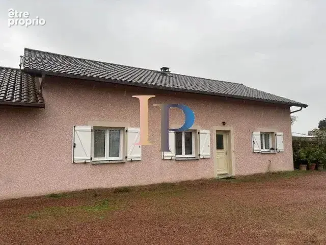 Charlieu 2 mn- maison en parfait etat 5 chambres - photo 4