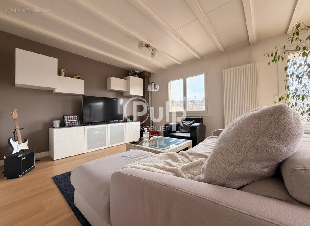 Appartement à ACHICOURT