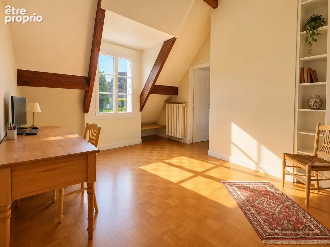Maison indépendante Senlis - Beaux volumes, vie de plain-pied et jardin plein Sud - photo 14