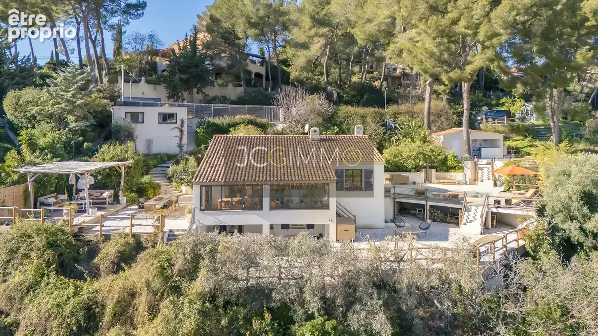 Carqueirane - villa t6 183 m2 vue mer dominante et panoramique avec studio - photo 54