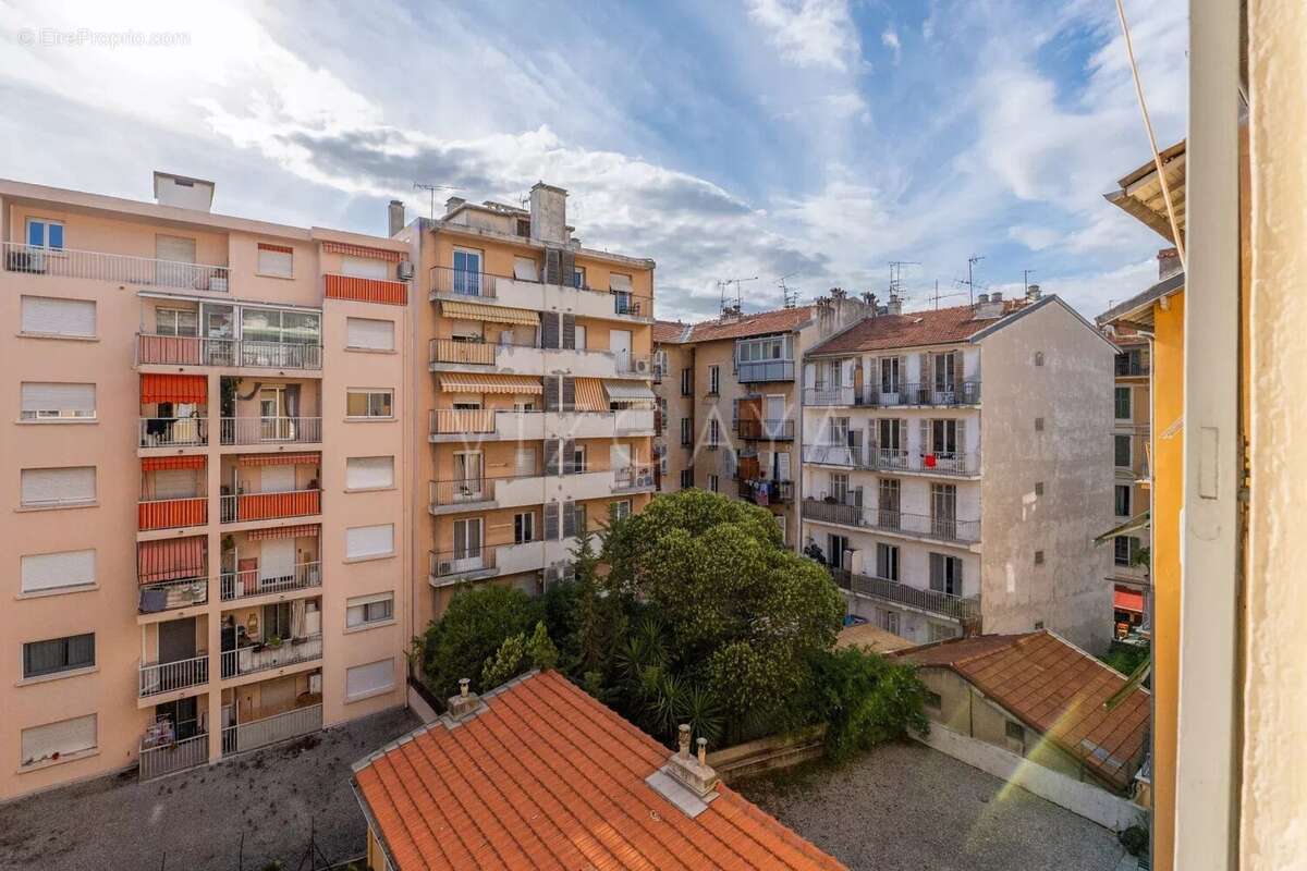 Nice Le Port – Dernier étage – Vente 2 pièces - photo 15