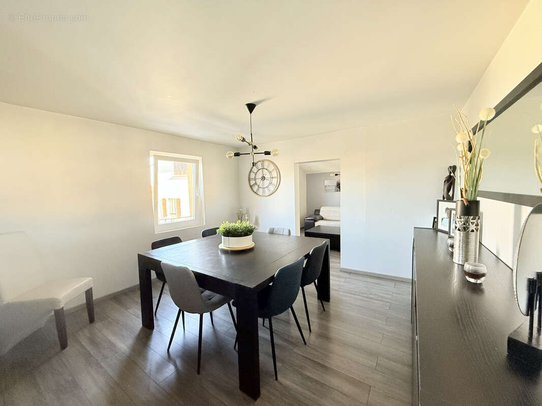 Appartement à MANOM