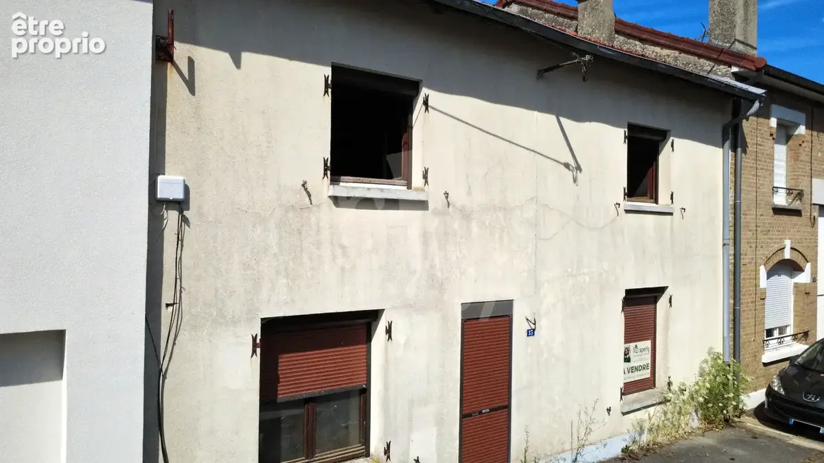 Maison à JUNIVILLE