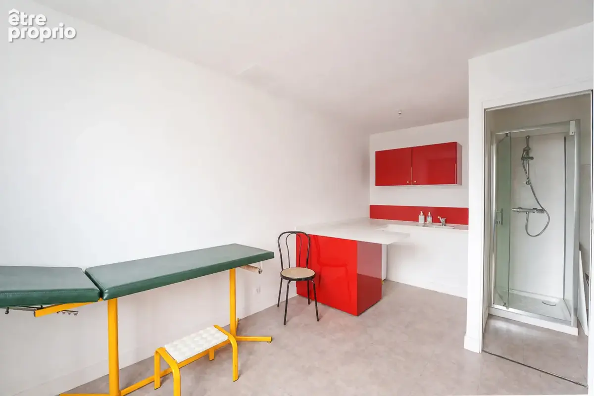 Investissement ensemble immobilier tours centre 5 logements 2 locaux commerciaux en exclusivite - photo 31