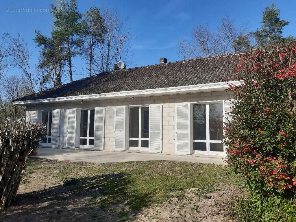 Maison à GARCHIZY