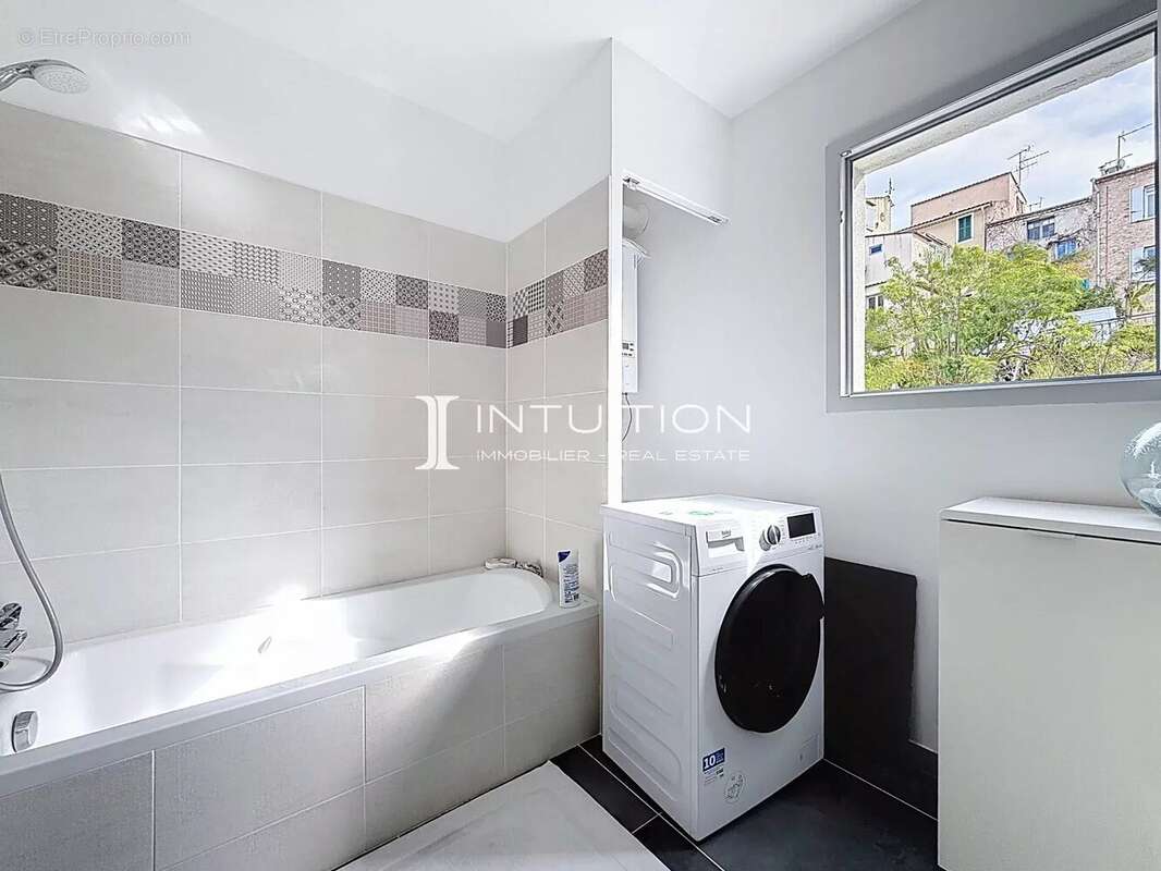 Appartement à LE CANNET