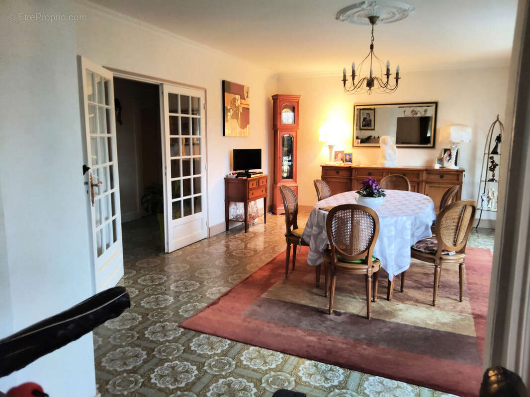 Maison à NAZELLES-NEGRON