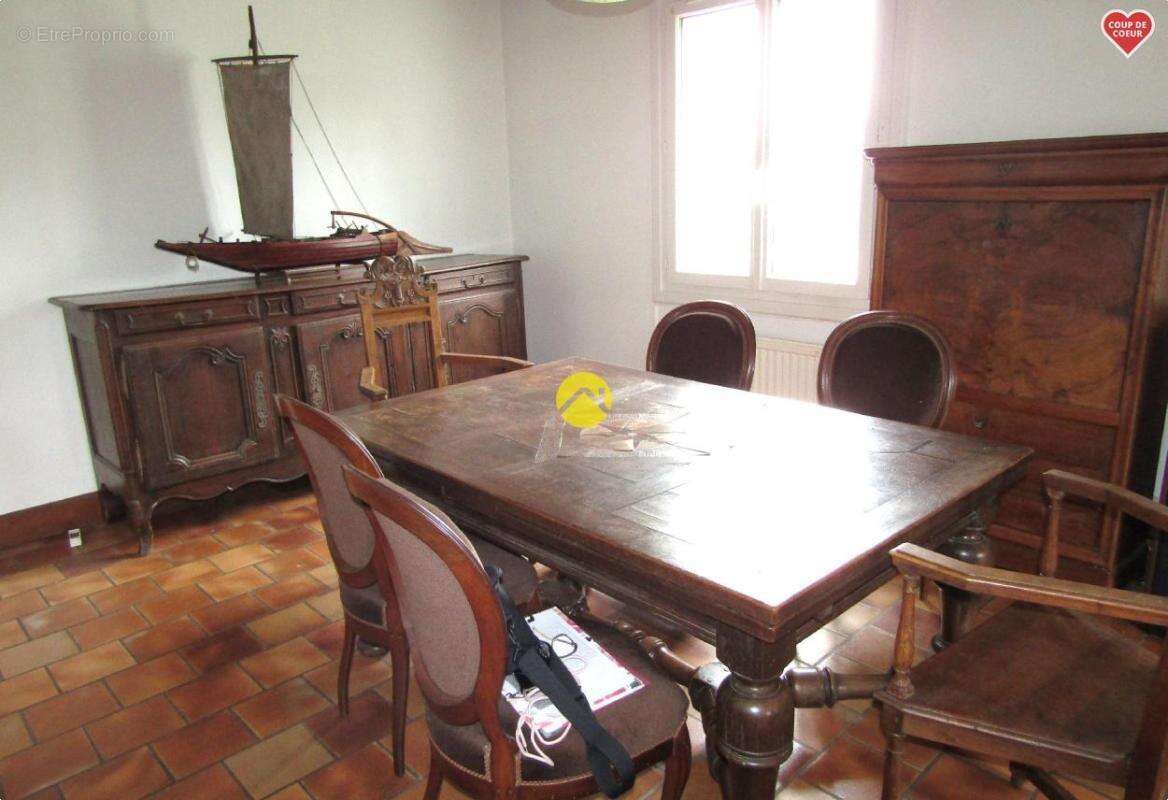 Maison à MONTRICHARD