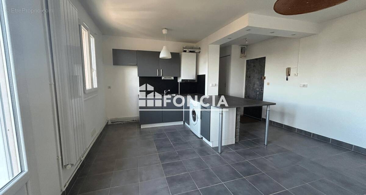 Appartement à LUCE