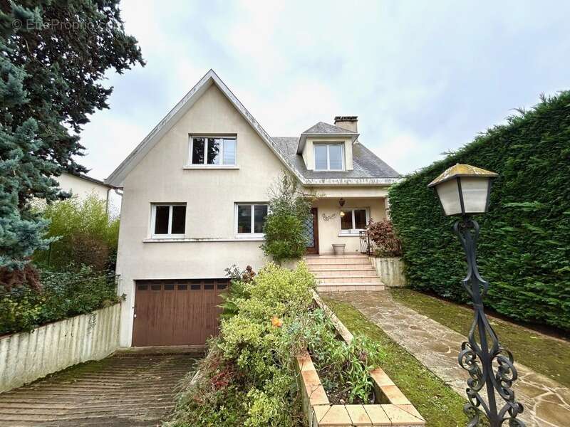 Maison à LE CHESNAY