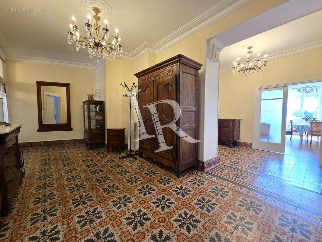 Maison à BRIVES-CHARENSAC