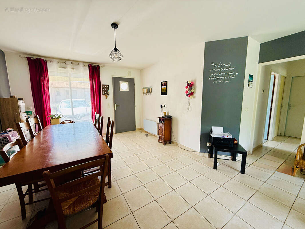 Maison à HAUTEFAGE-LA-TOUR